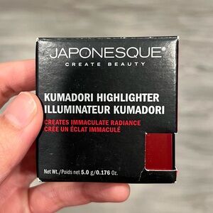 BNWT Japonesque Kumadori Highlighter Illuminator